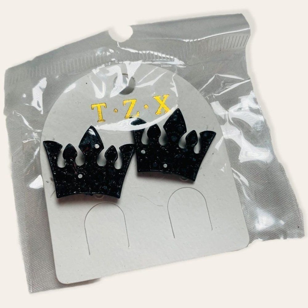 ⭐️4 for$20⭐️ Boutique NWT Black Crown Earrings Covered in Tiny Flat Black Gems